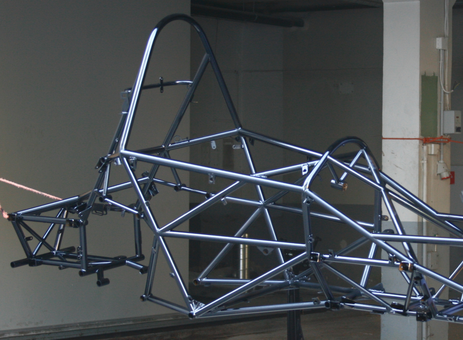 Roll cage built from 25CrMo4 tube in motorsport
